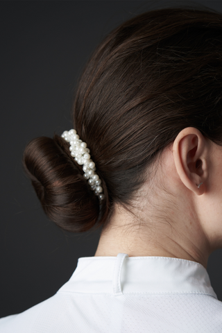 Haargummi mit Perlen