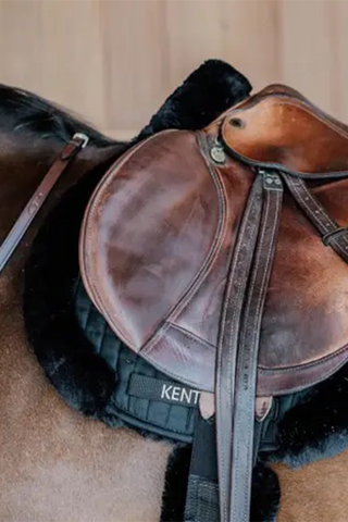Hunter Saddle Pad Sheepskin