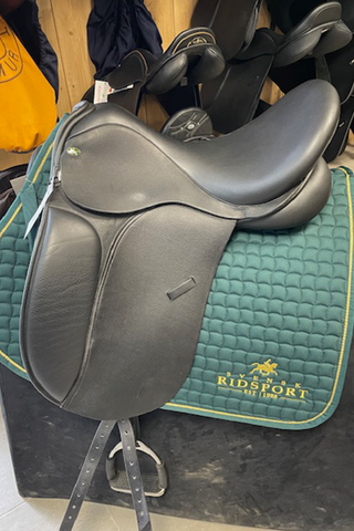 Demo zadel FINESSE DRESSAGE WITH KILBOSSA