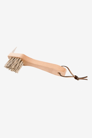 Cure-pied avec brosse manche en bois