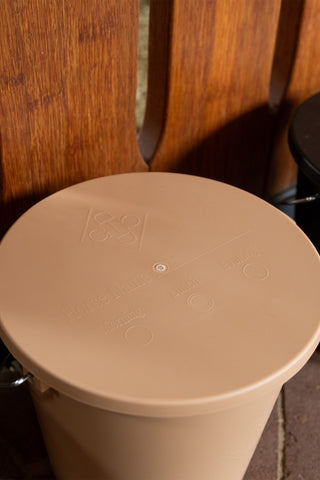 Eimer mit Deckel 5L Beige