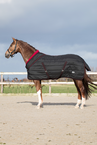QHP Stalldecke Luxury 200g Schwarz