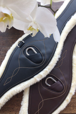 Anatomisk Lammeskindsgjord Sort